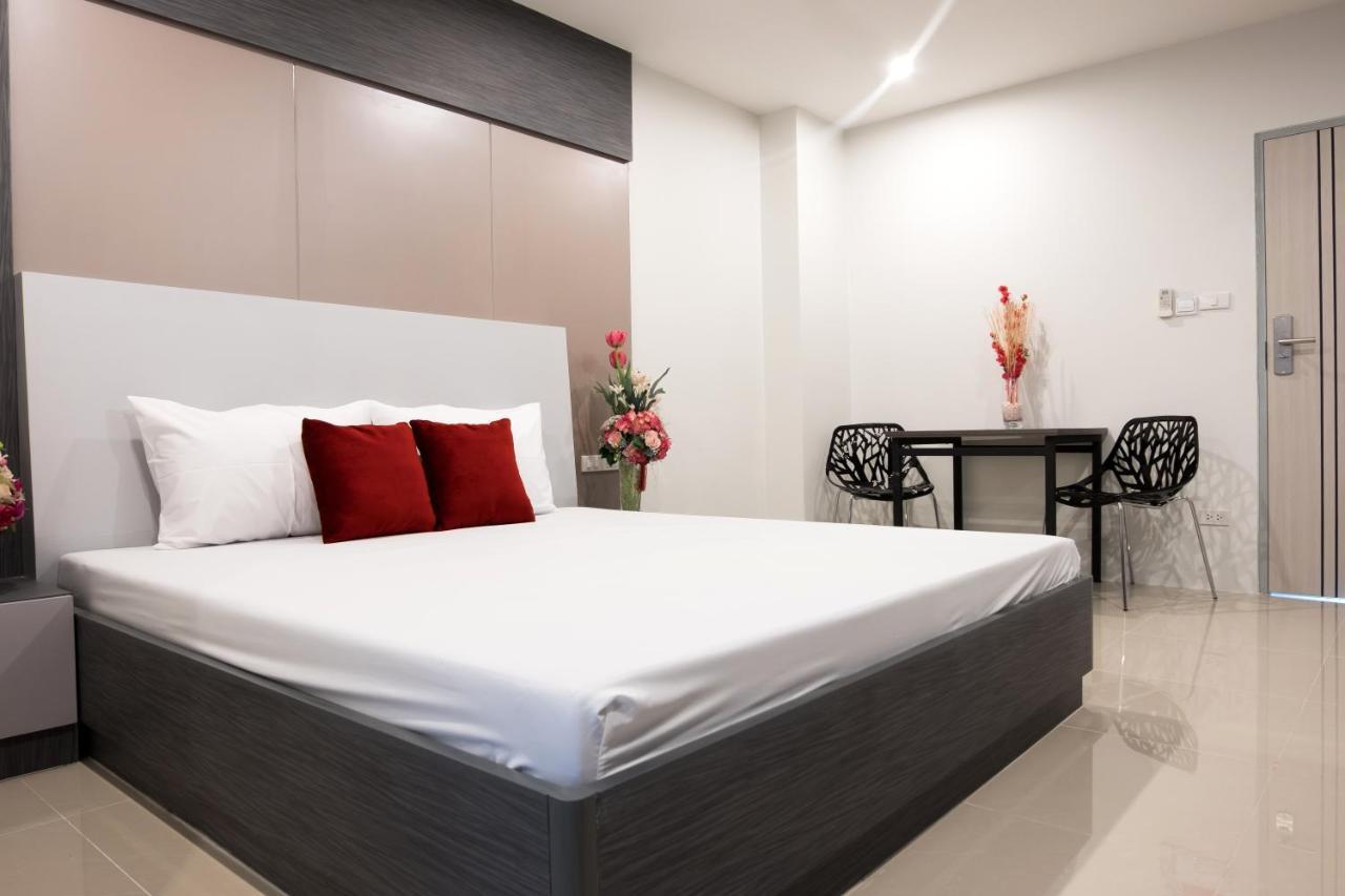 Db Plus 5 Bangkok Kültér fotó