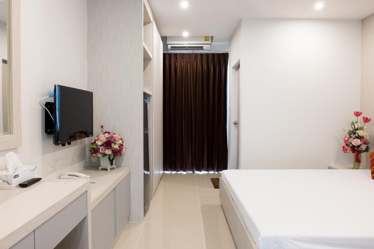 Db Plus 5 Bangkok Kültér fotó